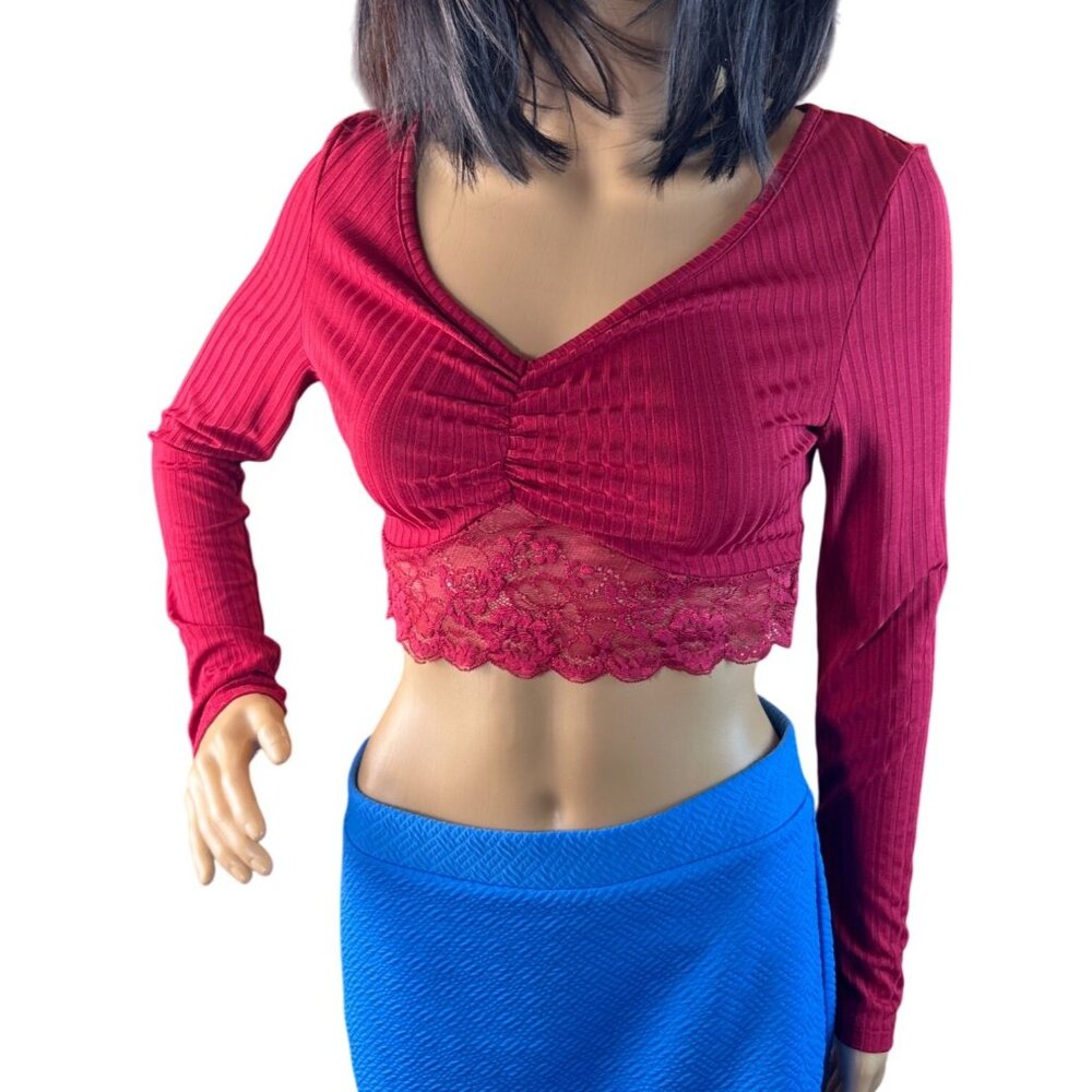 Red Long Sleeve Ribbed Crop Shirt Lace Trim‎ V-Neck Small Y2K Cyber Retro